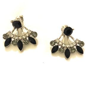 Women’s earrings